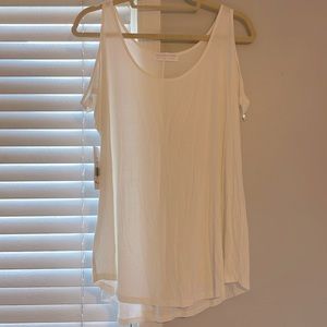 White open sleeve tee